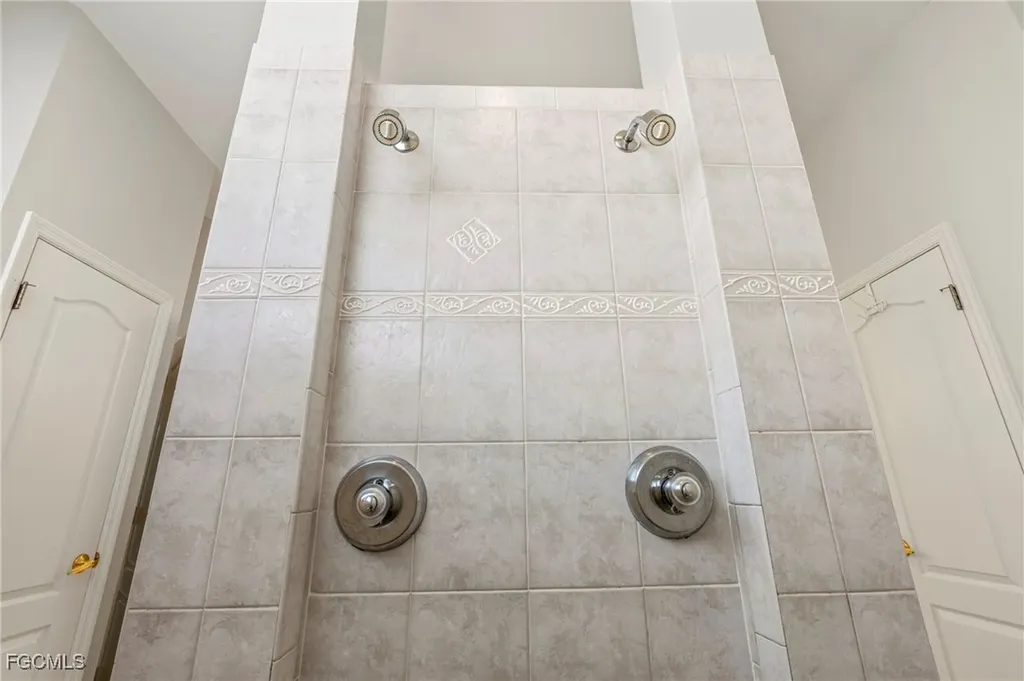 5307 SW 25th Place Cape Coral FL 33914
