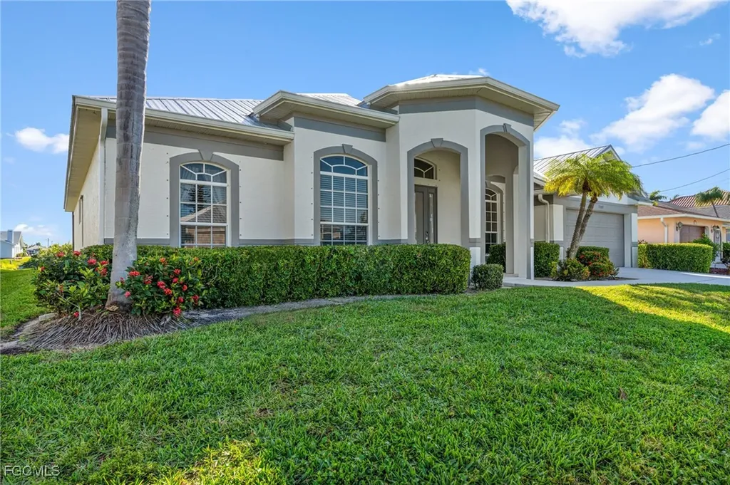 5307 SW 25th Place Cape Coral FL 33914