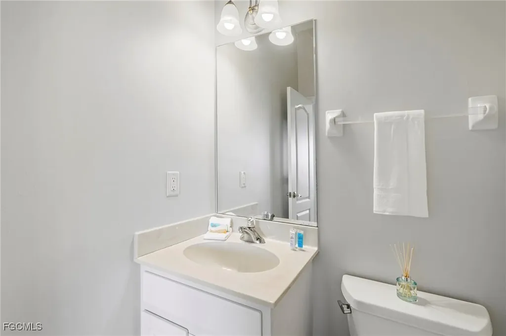 5307 SW 25th Place Cape Coral FL 33914