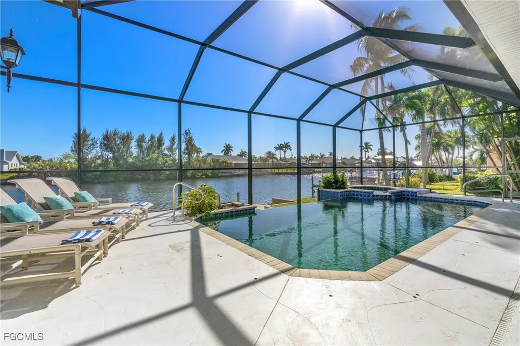 5307 SW 25th Place Cape Coral FL 33914