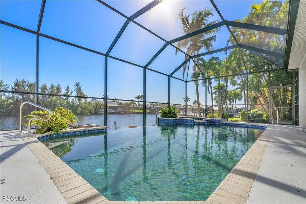 5307 SW 25th Place Cape Coral FL 33914