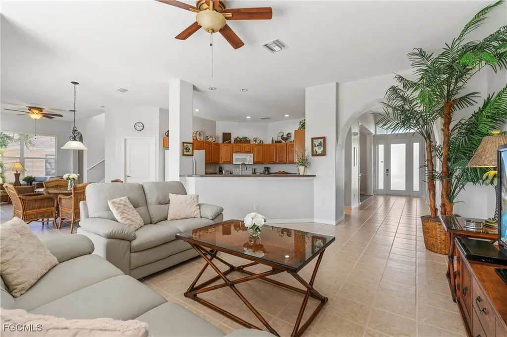 5307 SW 25th Place Cape Coral FL 33914