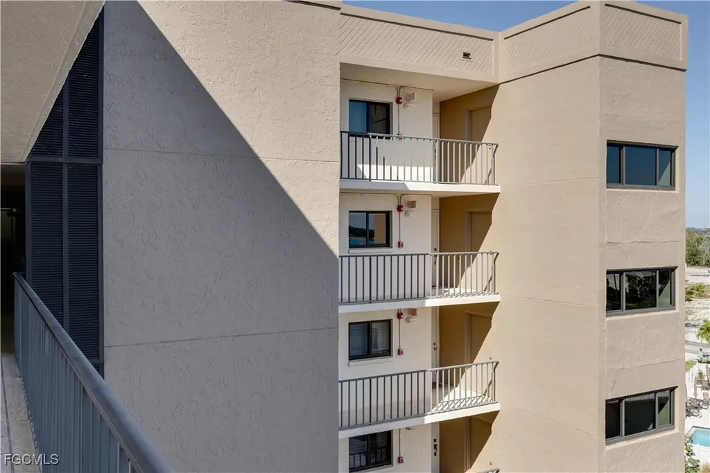 2532 Estero Boulevard Fort Myers Beach FL 33931