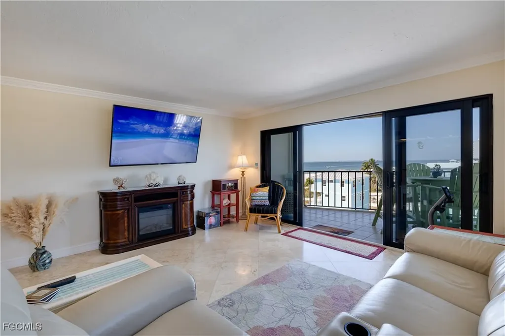 2532 Estero Boulevard Fort Myers Beach FL 33931