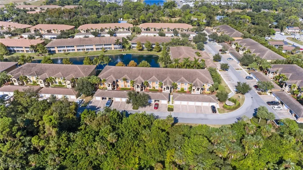 1076 Winding Pines Circle Cape Coral FL 33909