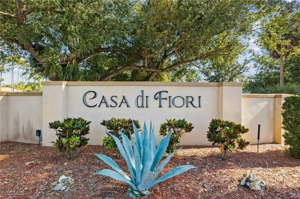 1076 Winding Pines Circle Cape Coral FL 33909