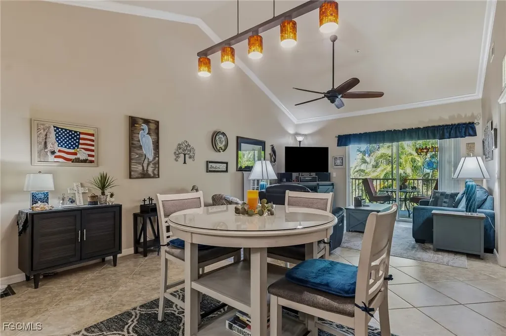 1076 Winding Pines Circle Cape Coral FL 33909
