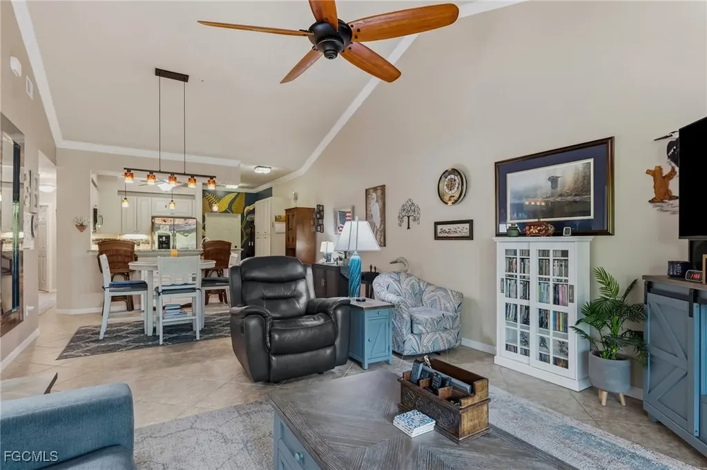1076 Winding Pines Circle Cape Coral FL 33909