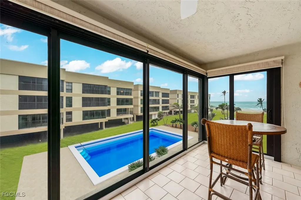 2721 W Gulf Drive Sanibel FL 33957