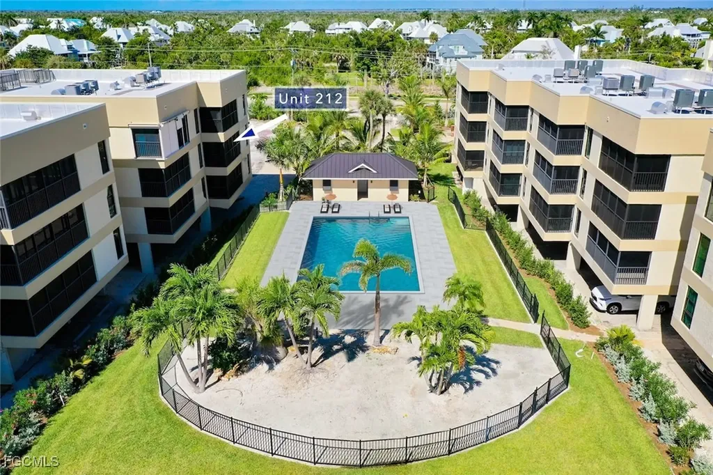 2721 W Gulf Drive Sanibel FL 33957