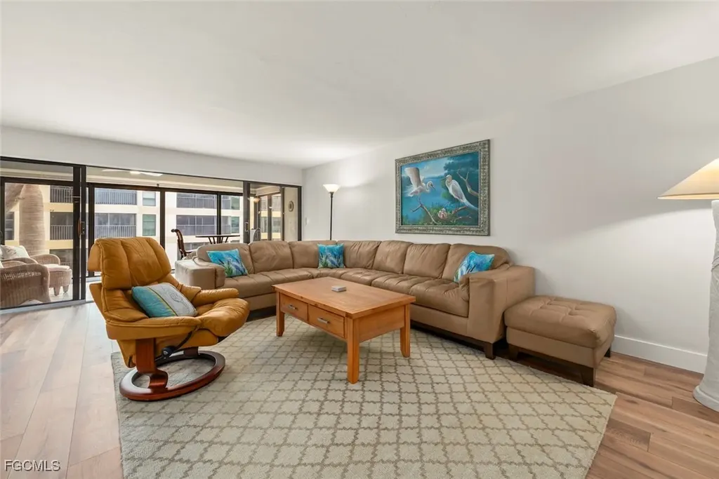 2721 W Gulf Drive Sanibel FL 33957