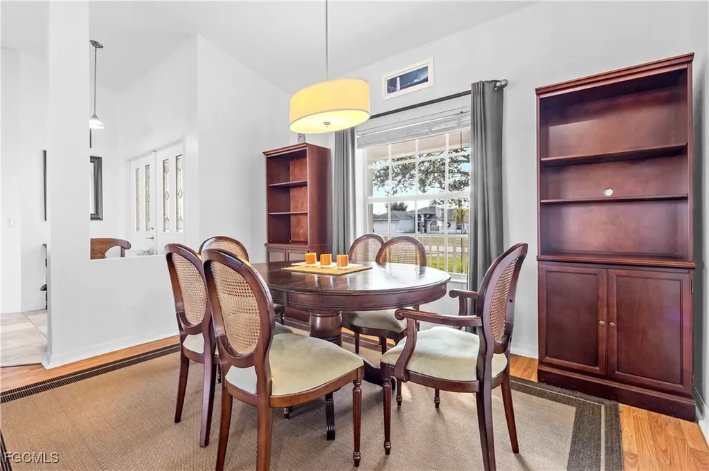 119 SW 39th Place Cape Coral FL 33991