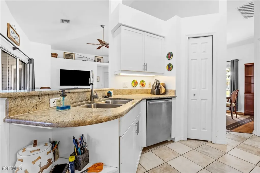 119 SW 39th Place Cape Coral FL 33991