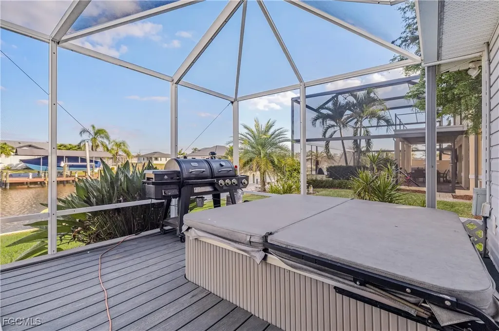 119 SW 39th Place Cape Coral FL 33991