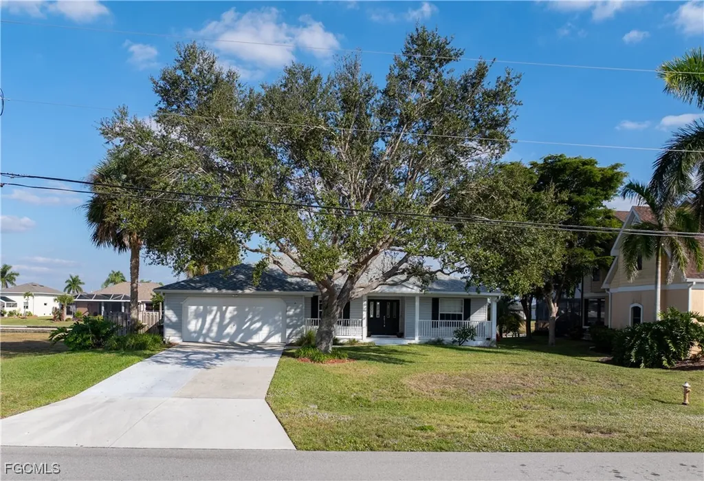 119 SW 39th Place Cape Coral FL 33991