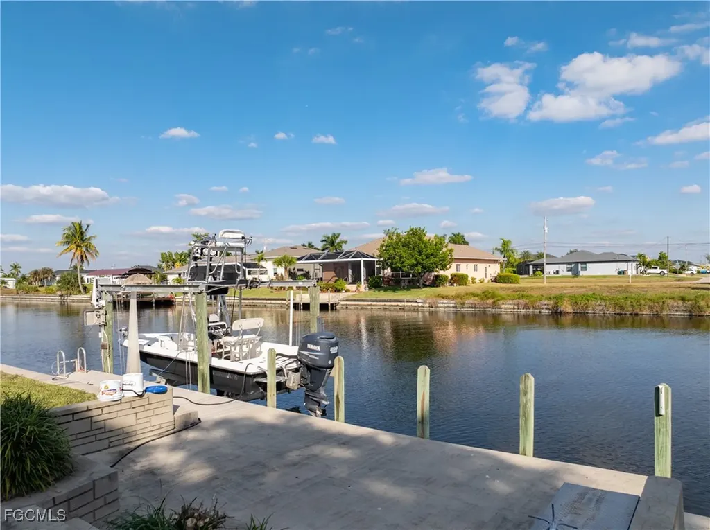 119 SW 39th Place Cape Coral FL 33991