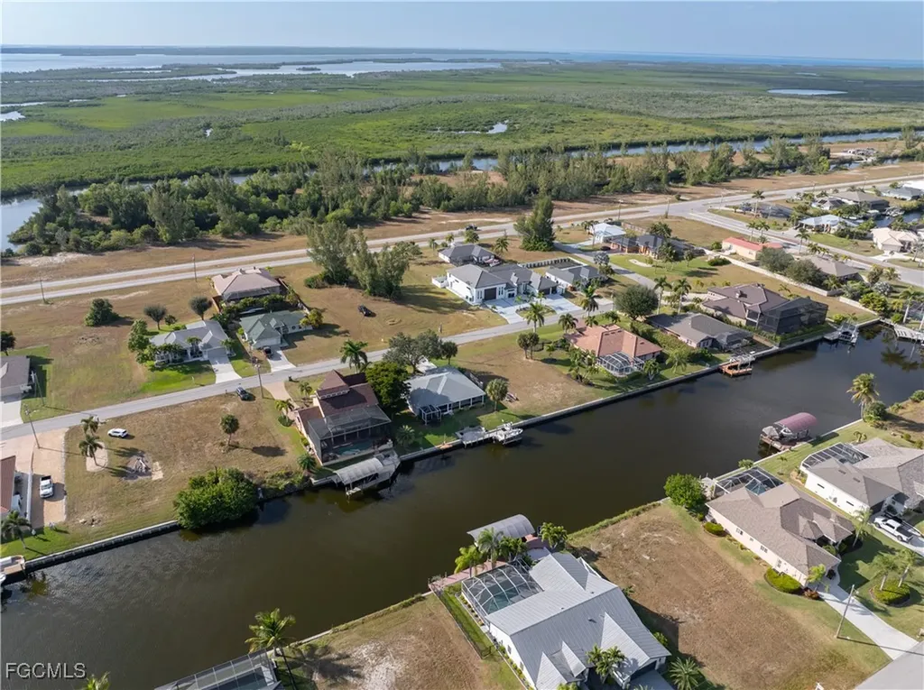 119 SW 39th Place Cape Coral FL 33991