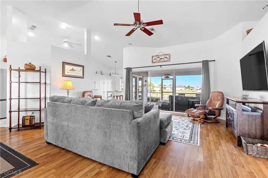 119 SW 39th Place Cape Coral FL 33991