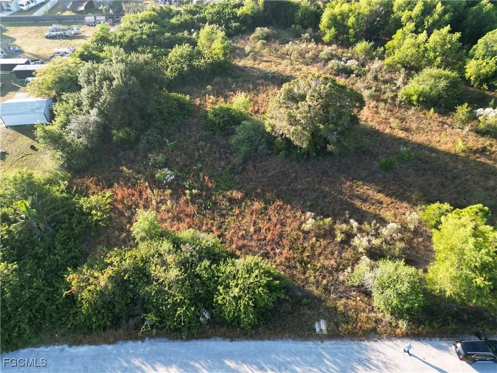 1812 Wade Drive Cape Coral FL 33991