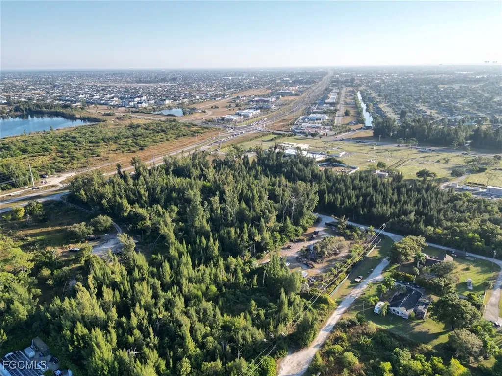 1812 Wade Drive Cape Coral FL 33991