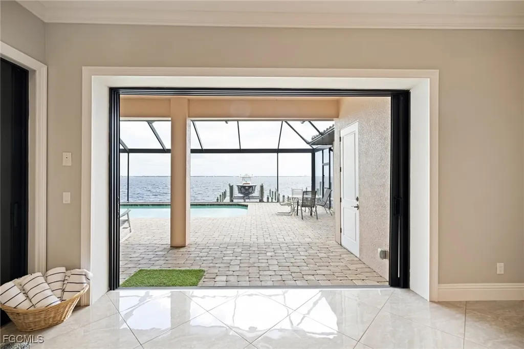 2262 SE 28th Street Cape Coral FL 33904