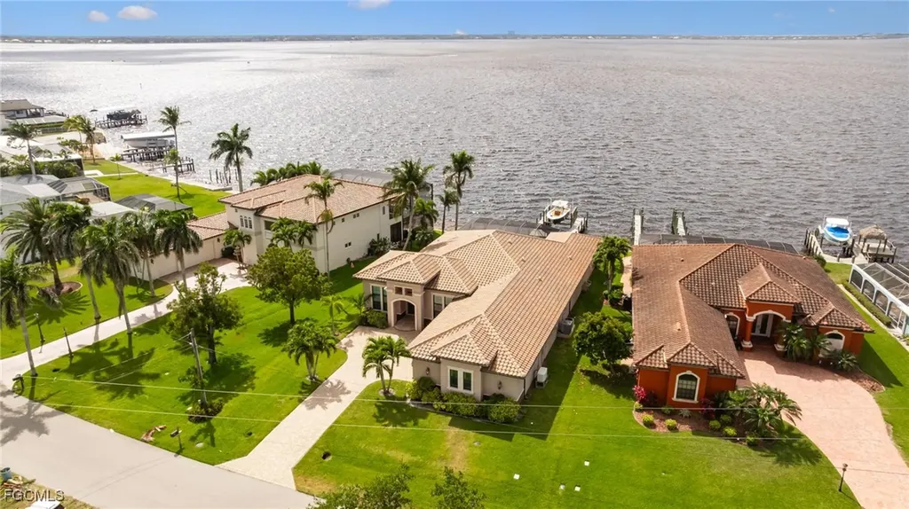 2262 SE 28th Street Cape Coral FL 33904