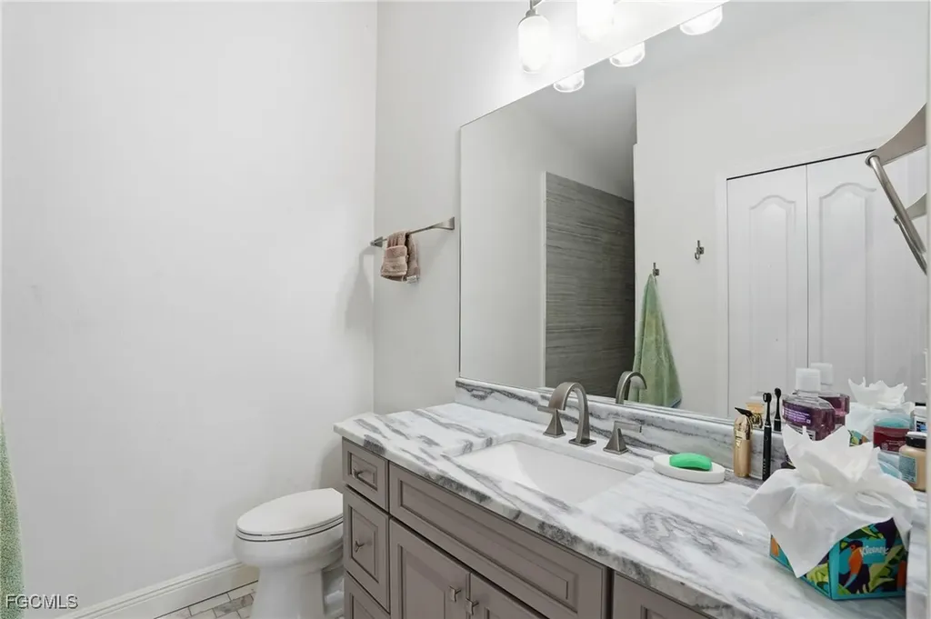 5633 Grey Fox Run Fort Myers FL 33912