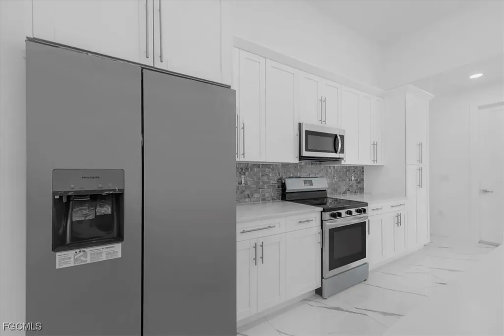 2218 Truman Avenue Alva FL 33920