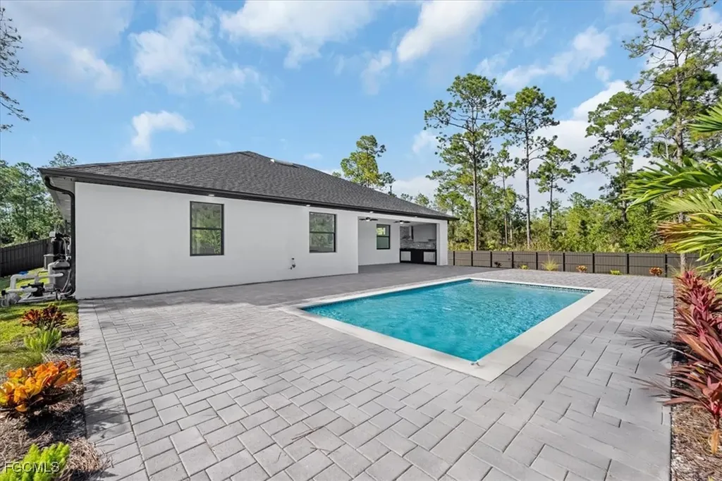 2218 Truman Avenue Alva FL 33920