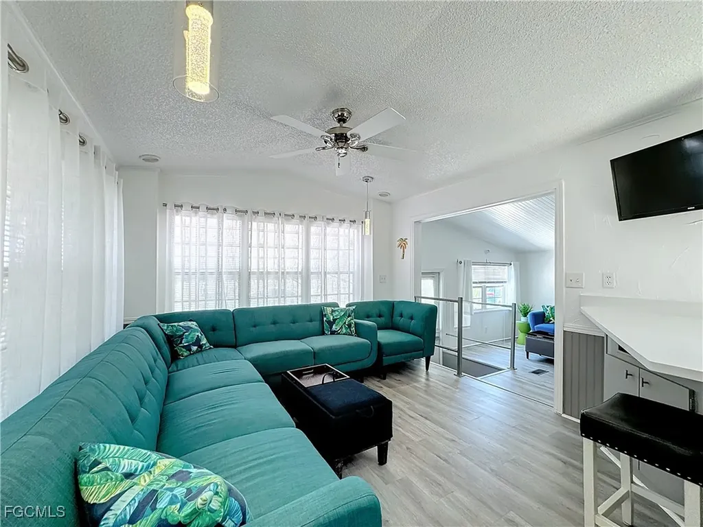 11561 Valleyview Drive Fort Myers FL 33908