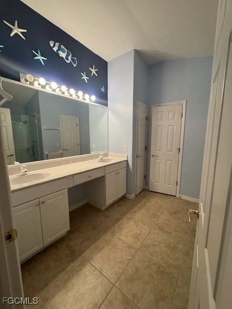 10018 Oakhurst Way Fort Myers FL 33913