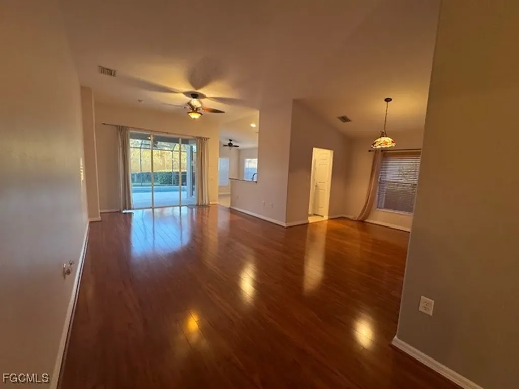 10018 Oakhurst Way Fort Myers FL 33913