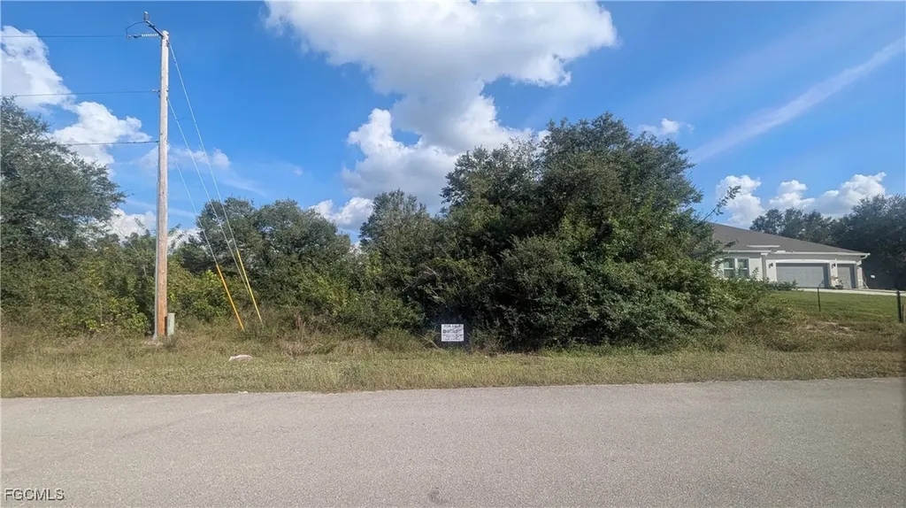 741 Kalamar Drive Lehigh Acres FL 33974