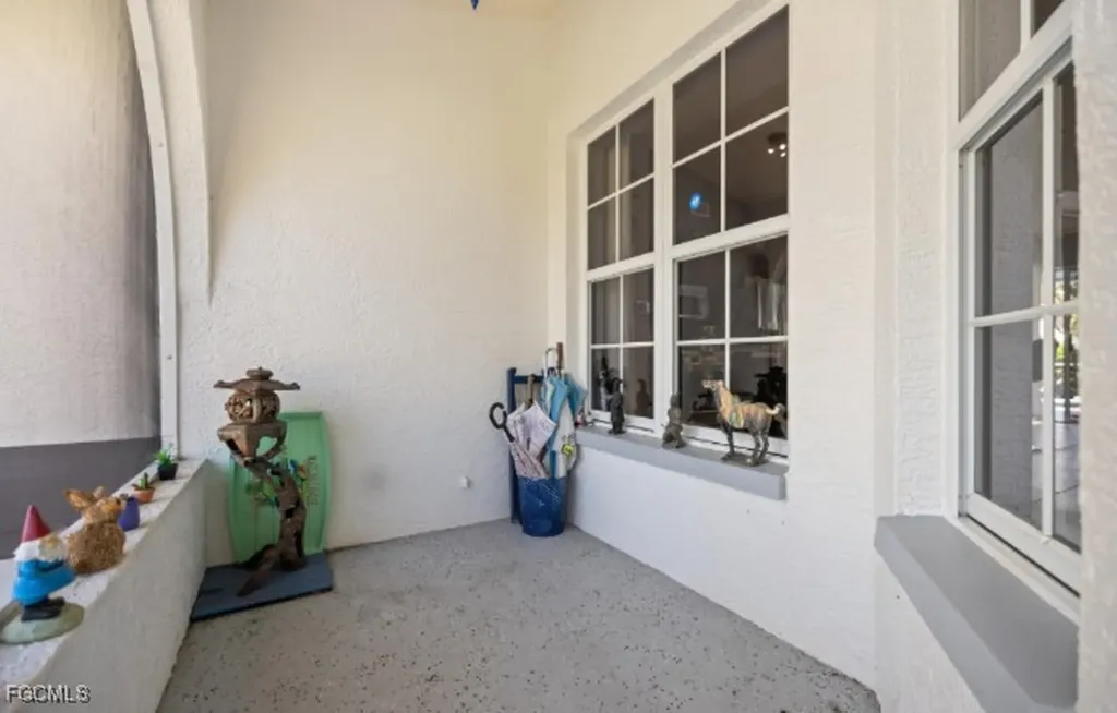 4516 SW 21st Place Cape Coral FL 33914