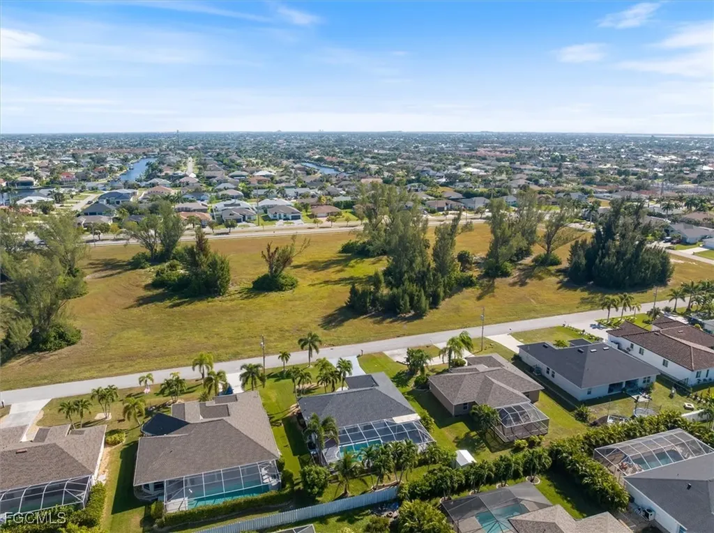 4516 SW 21st Place Cape Coral FL 33914