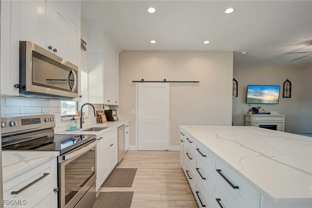 7717 16th Terrace Labelle FL 33935