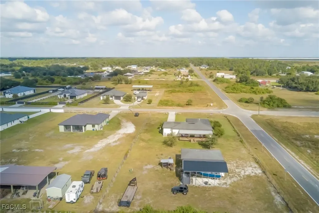 7717 16th Terrace Labelle FL 33935