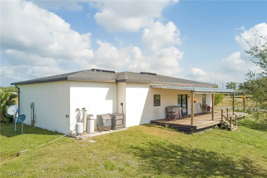 7717 16th Terrace Labelle FL 33935
