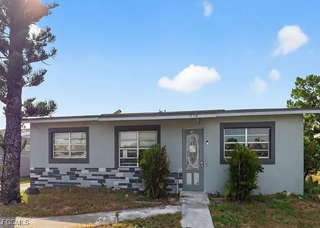 1770 N Markley Court Fort Myers FL 33916