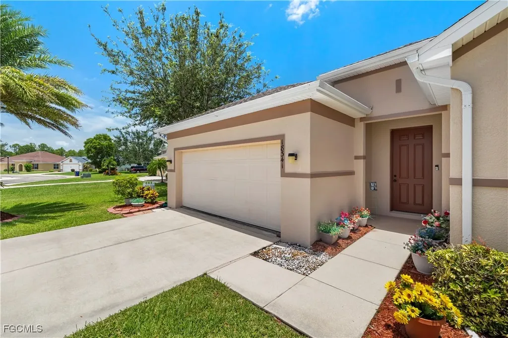 Lehigh Acres FL 33972