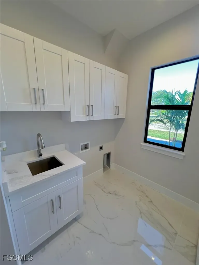 3672 68th Avenue NE Naples FL 34120