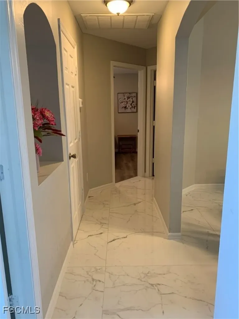 420 NE 15th Terrace Cape Coral FL 33909