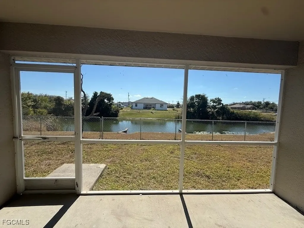 420 NE 15th Terrace Cape Coral FL 33909