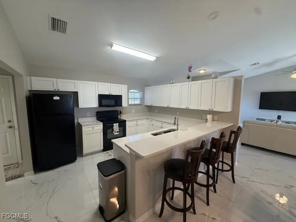 420 NE 15th Terrace Cape Coral FL 33909