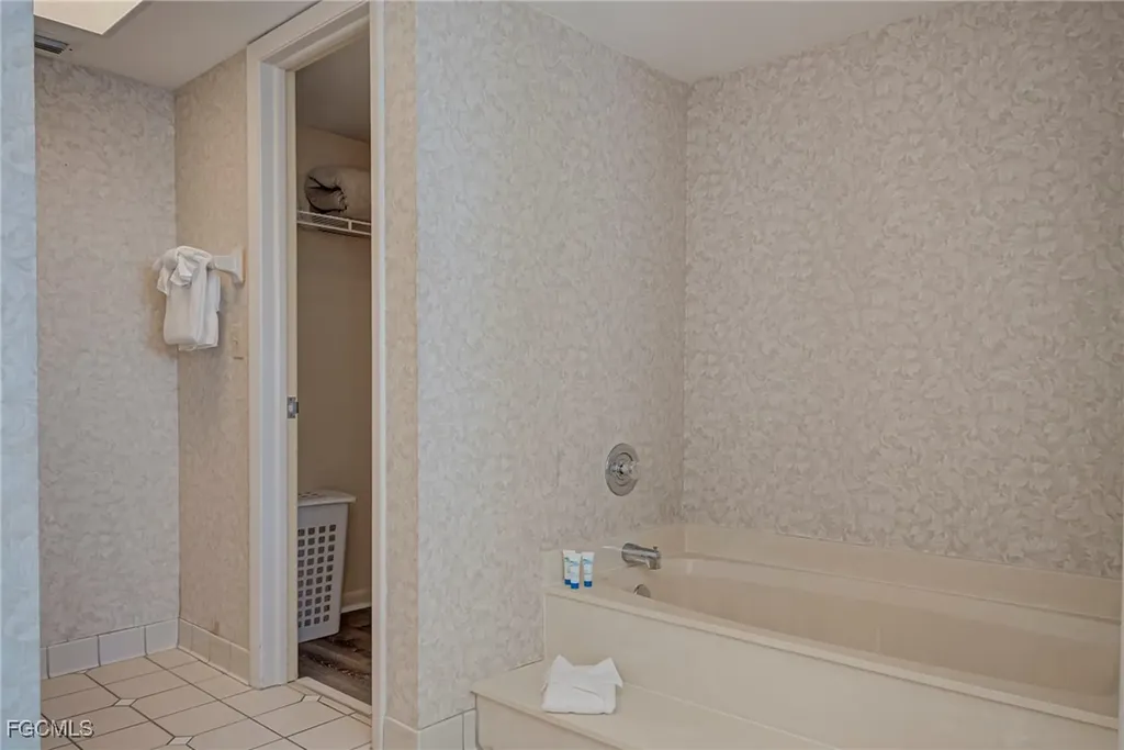 17080 Harbour Point Drive Fort Myers FL 33908