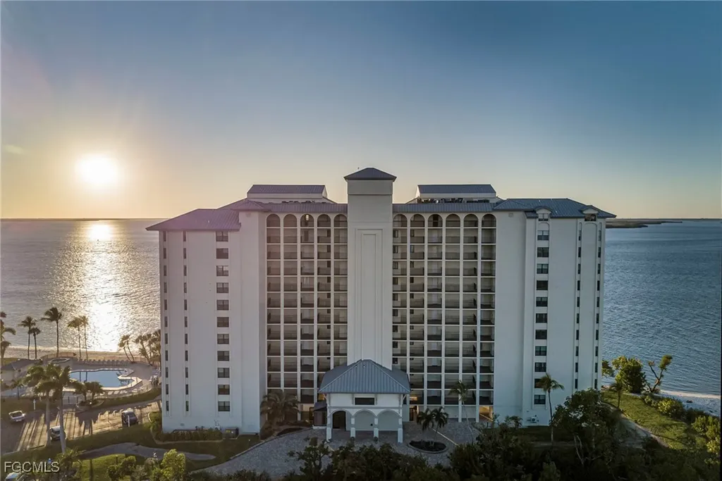 17080 Harbour Point Drive Fort Myers FL 33908