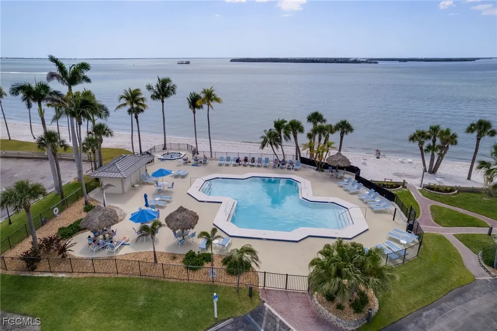 17080 Harbour Point Drive Fort Myers FL 33908