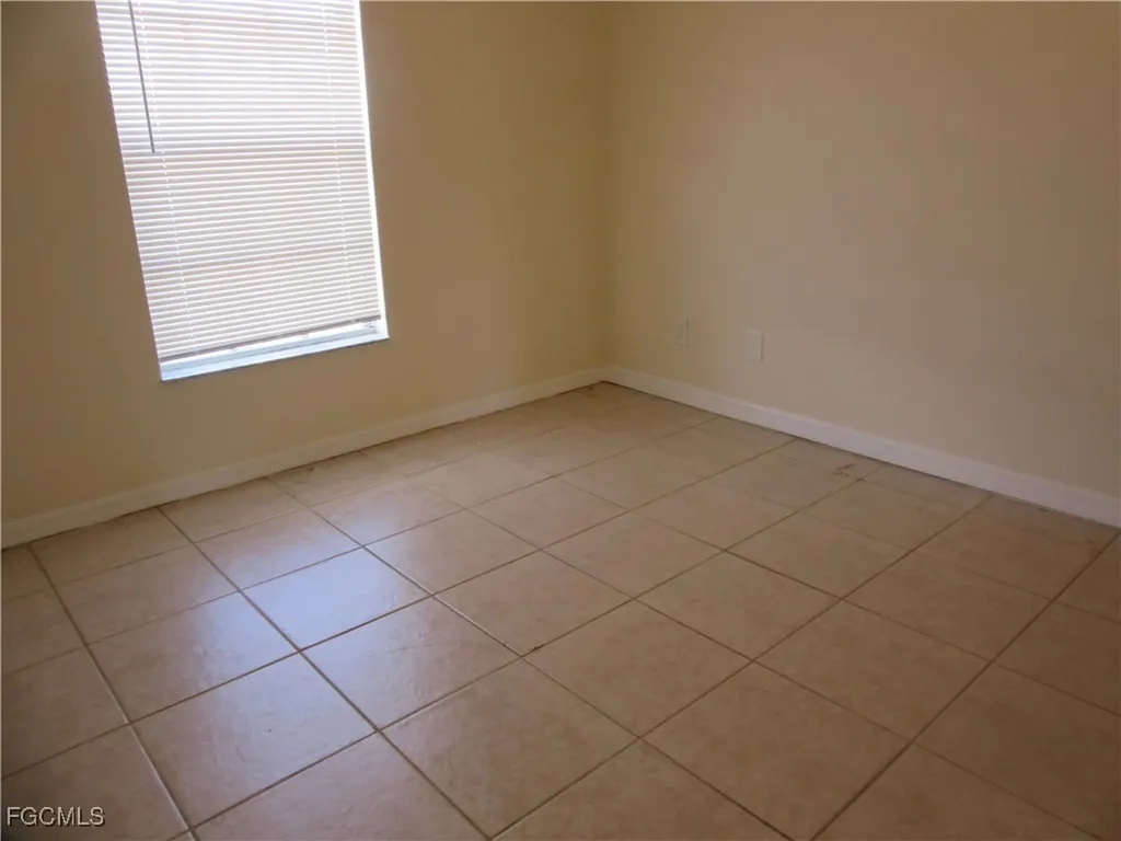 2605/2607 Sunniland Boulevard Lehigh Acres FL 33971