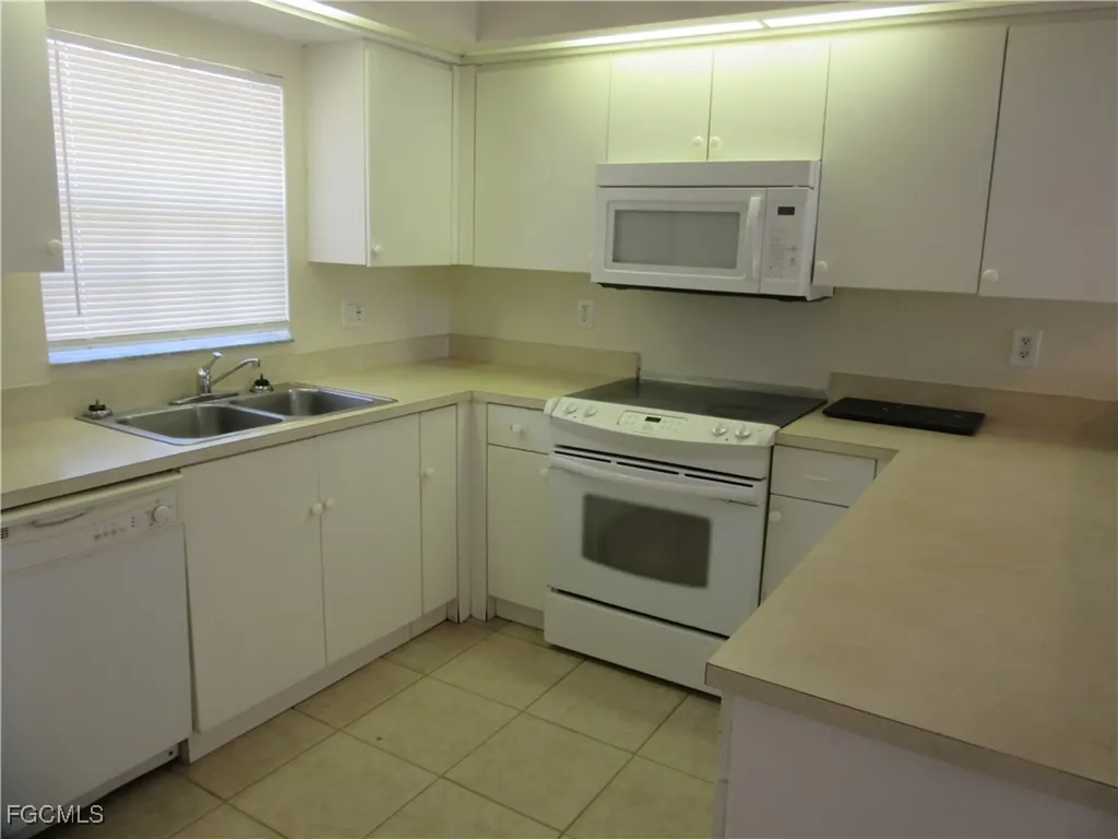 2605/2607 Sunniland Boulevard Lehigh Acres FL 33971