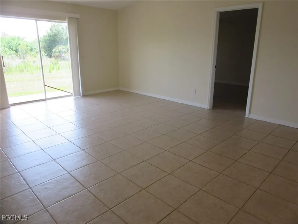 2605/2607 Sunniland Boulevard Lehigh Acres FL 33971